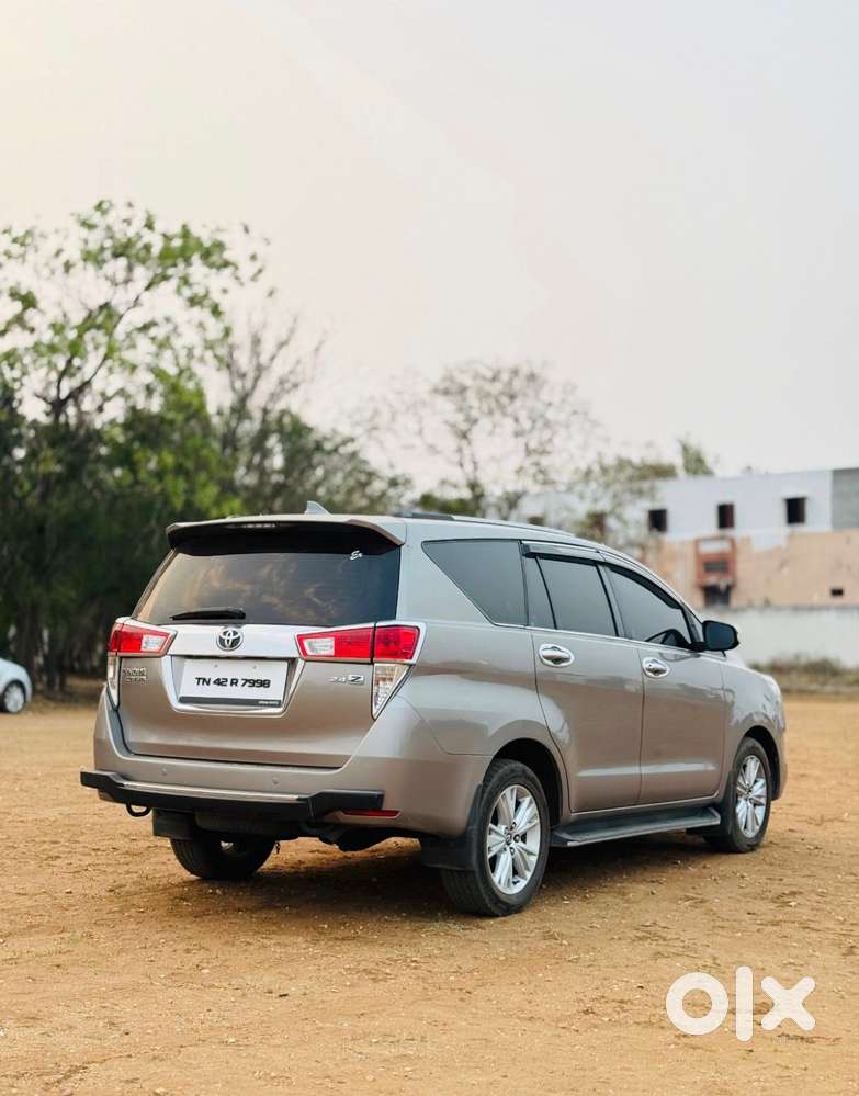 Toyota Innova Crysta 2.8z Automatic, 2016, Diesel