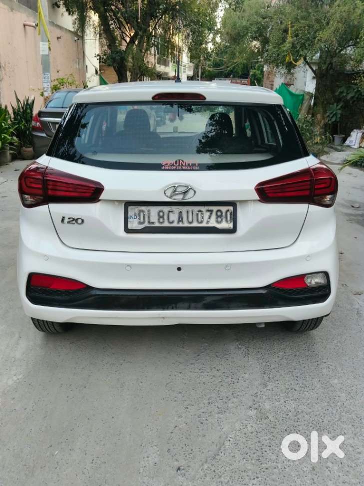 Hyundai I20 Petrol Cvt Magna Executive, 2018, Petrol