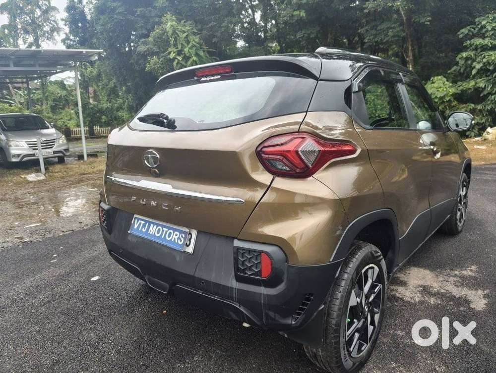Tata Punch 1.2 Revotron Creative Amt Dual Tone, 2022, Petrol