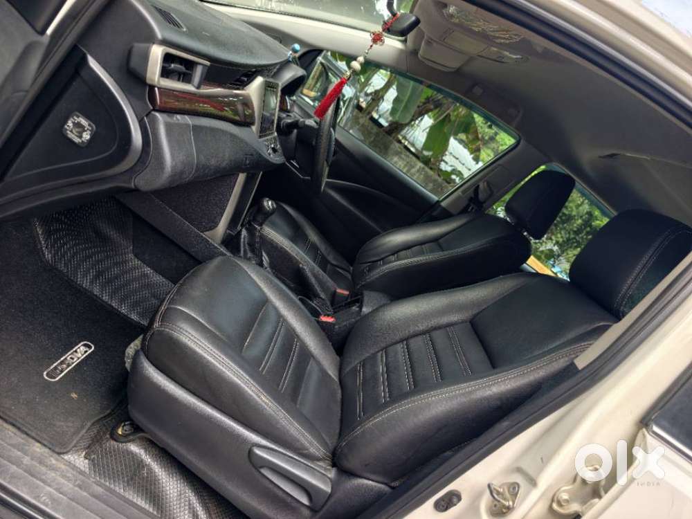 Toyota Innova Crysta 2.4 G Mt 7 Str, 2019, Diesel
