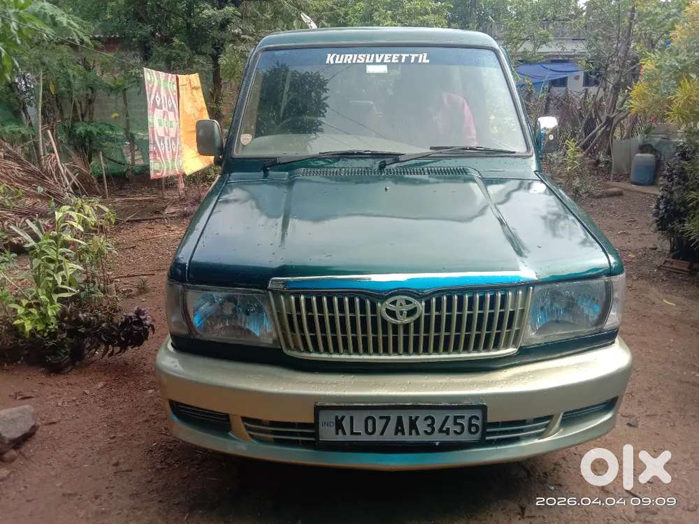 Toyota Qualis 2002 Diesel 371244 Km Driven