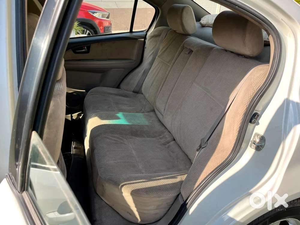 Maruti Suzuki Sx4, 2011, Petrol
