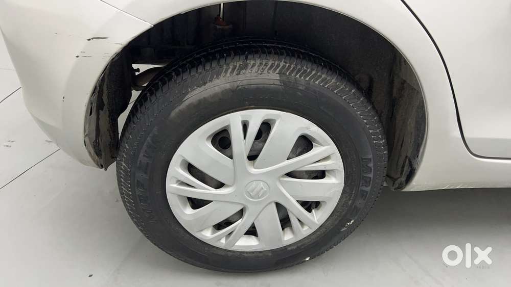 Maruti Suzuki Swift Vxi Optional, 2016, Petrol