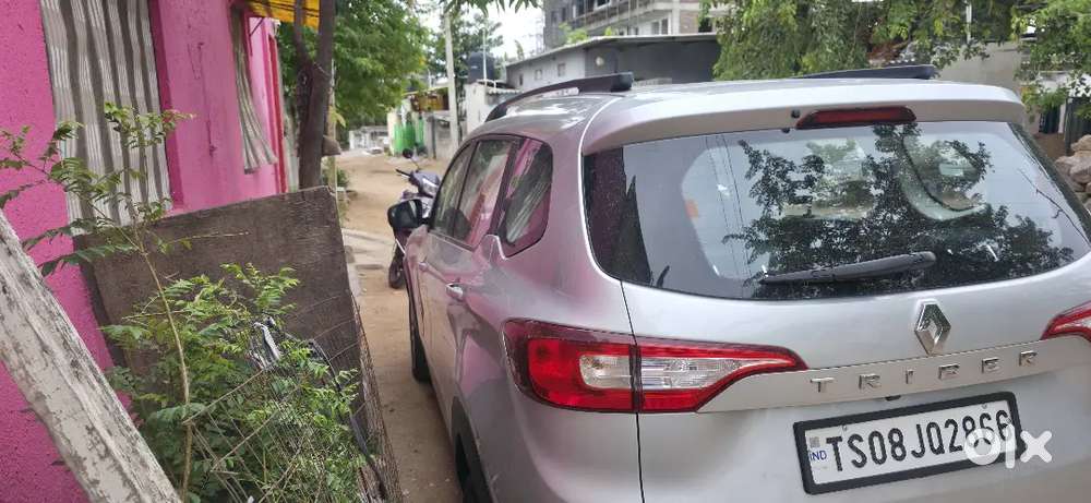 Renault Triber 2023 Petrol Amt Dual Tone