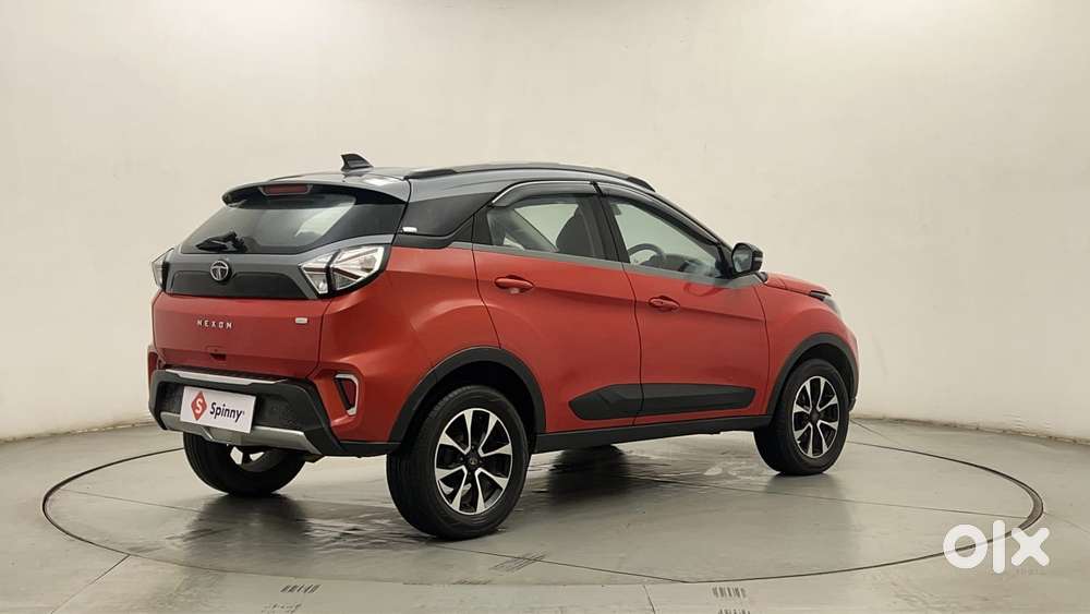 Tata Nexon 1.5 Revotorq Xza Plus Dual Tone Roof (o) Amt, 2021, Diese..