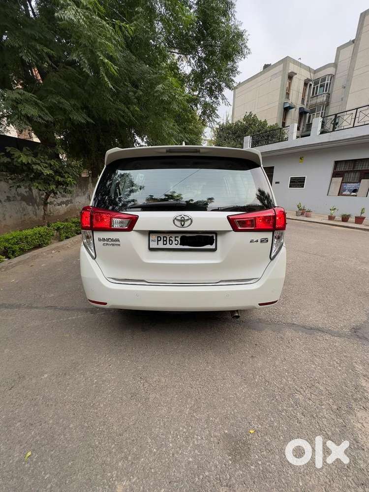 Toyota Innova Crysta 2022 Diesel Well Maintained