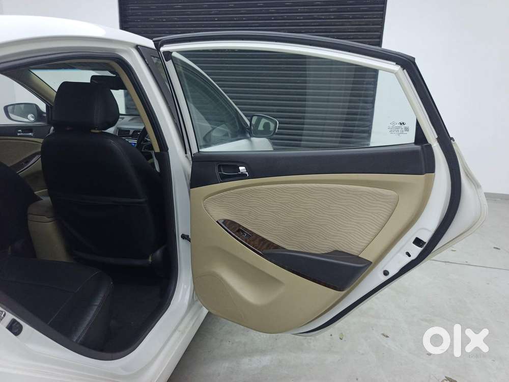 Hyundai Verna Fluidic 1.6 Vtvt Sx, 2013, Petrol