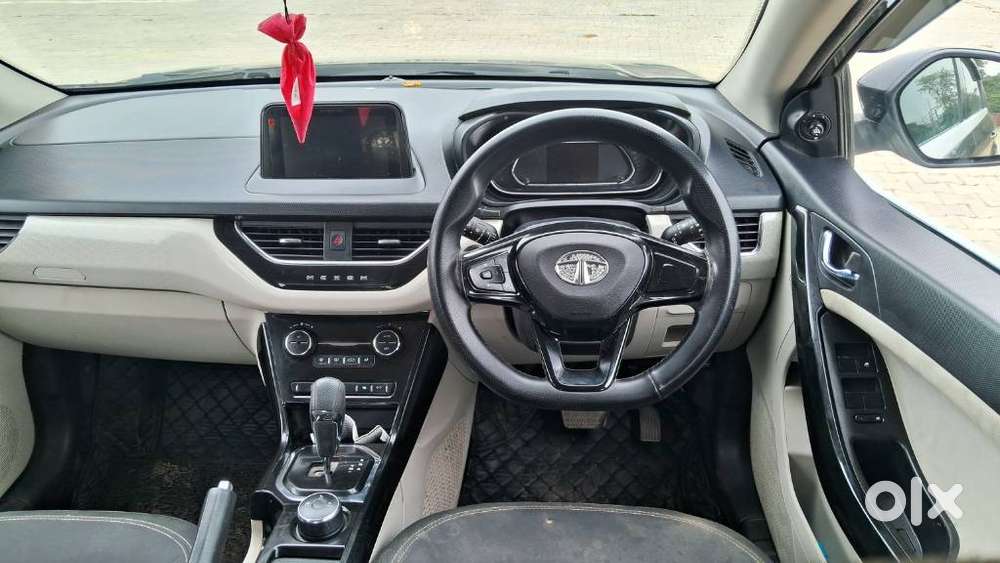 Tata Nexon, 2022, Petrol