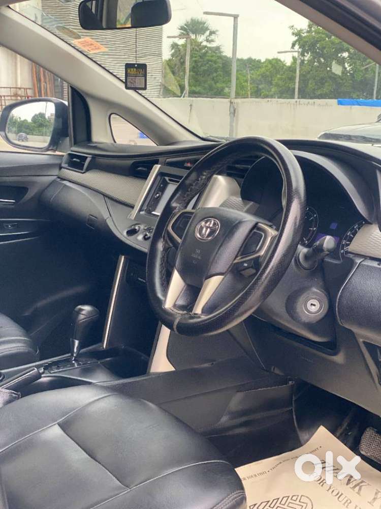 Toyota Innova Crysta 2.8 Gx At, 2016, Diesel