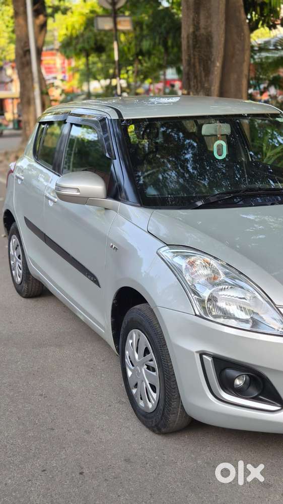 Maruti Suzuki Swift Vxi Abs Bsiv, 2016, Petrol
