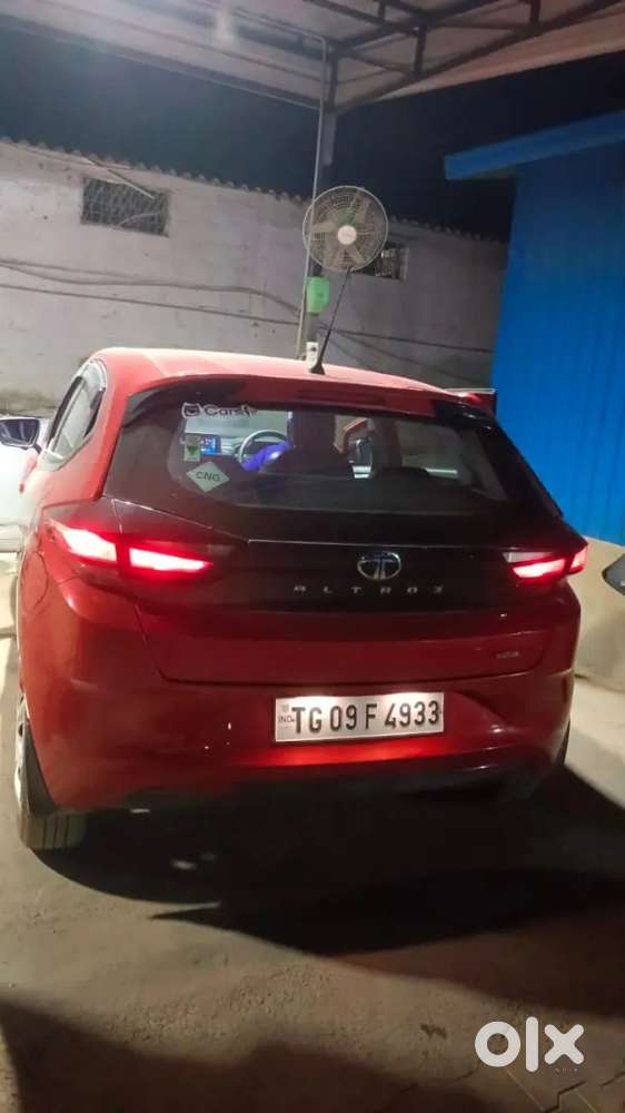 Tata Altroz 2025 Cng & Hybrids 41000 Km Driven
