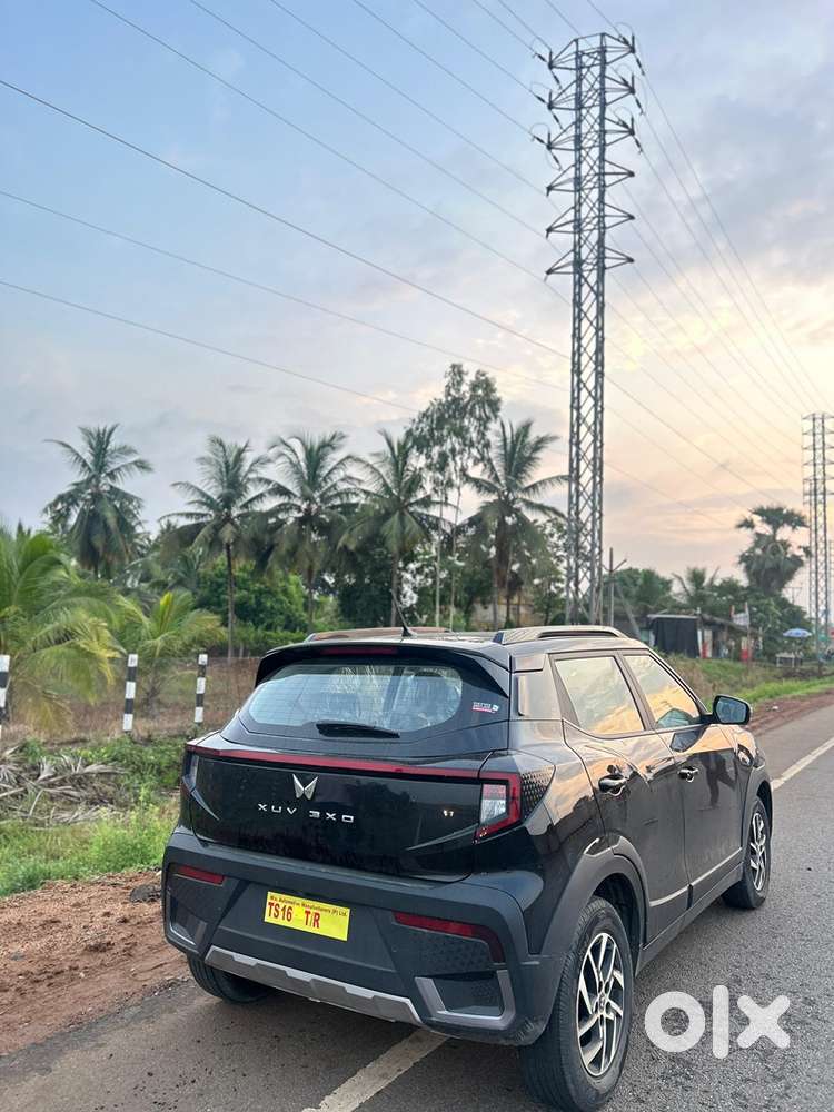 Mahindra Xuv 3xo 2024 Diesel Well Maintained