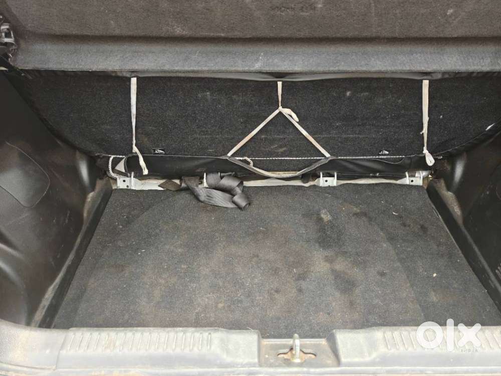 Maruti Suzuki Swift Vxi + Manual, 2022, Petrol