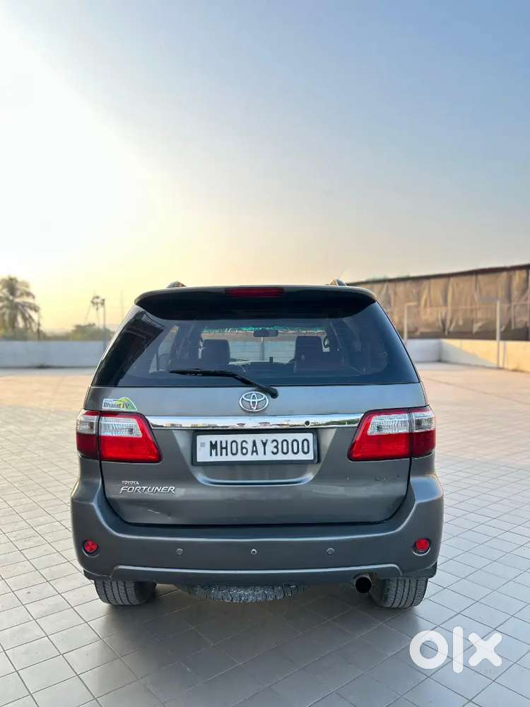 *toyota Fortuner D-4d 4x4 Diesel Manual*
 2010 (fitness Till 2031)
Mh