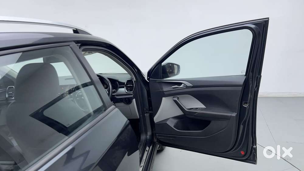 Skoda Kushaq Ambition 1.0l Tsi Mt, 2022, Petrol