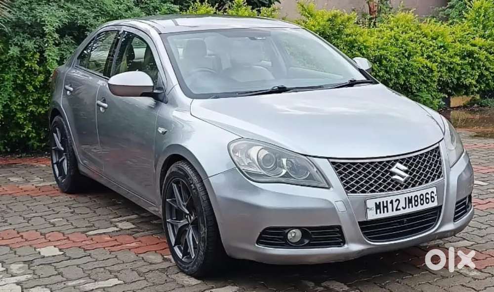 Maruti Suzuki Kizashi 2013
