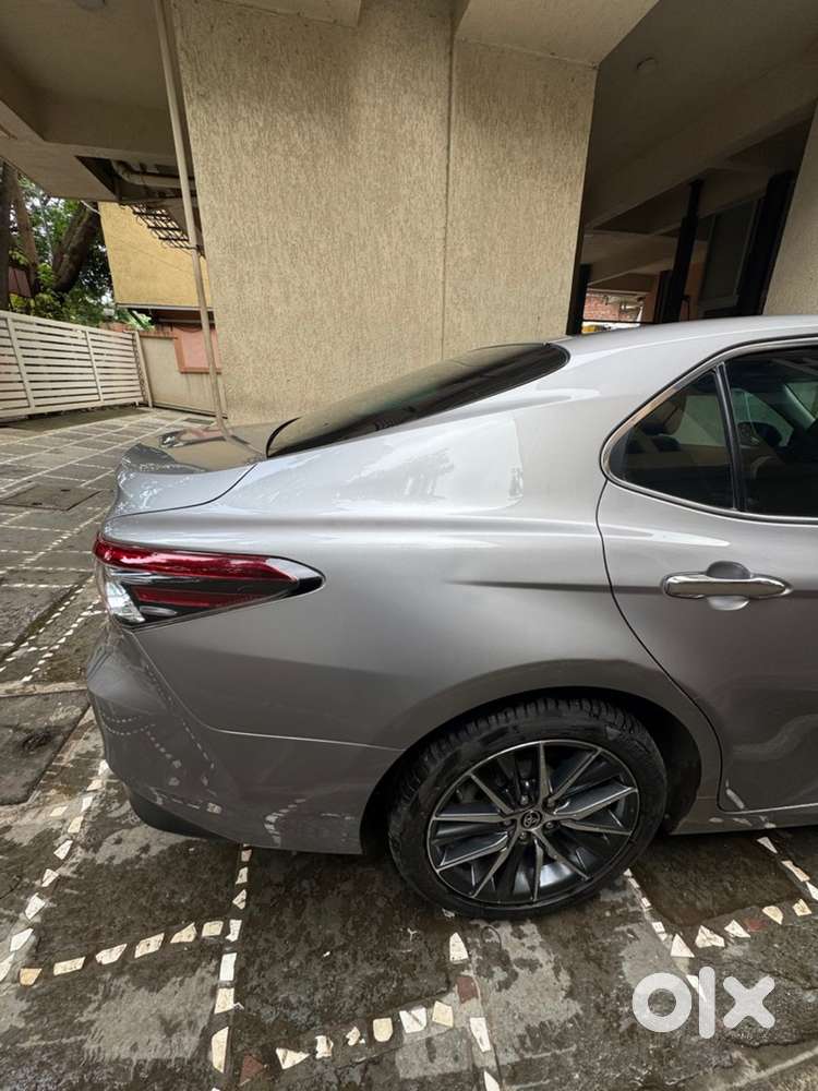 Toyota Camry Hybrid 2022