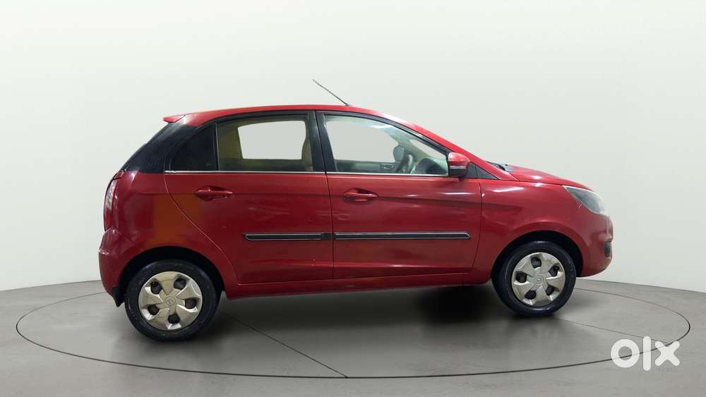 Tata Bolt Revotron Xms, 2015, Petrol