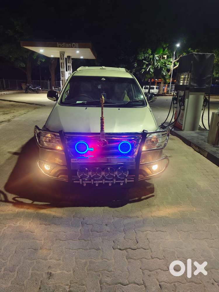 Toyota Innova 2.5 G (diesel) 8 Seater, 2016, Diesel