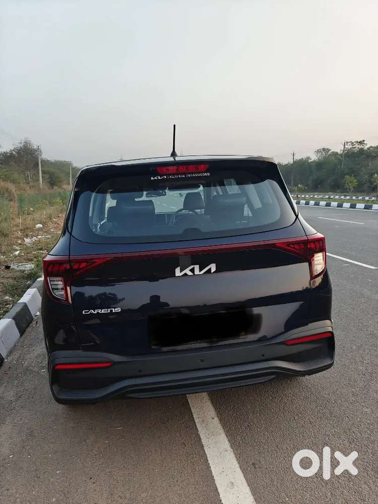 Kia Carens 2024 Diesel Well Maintained