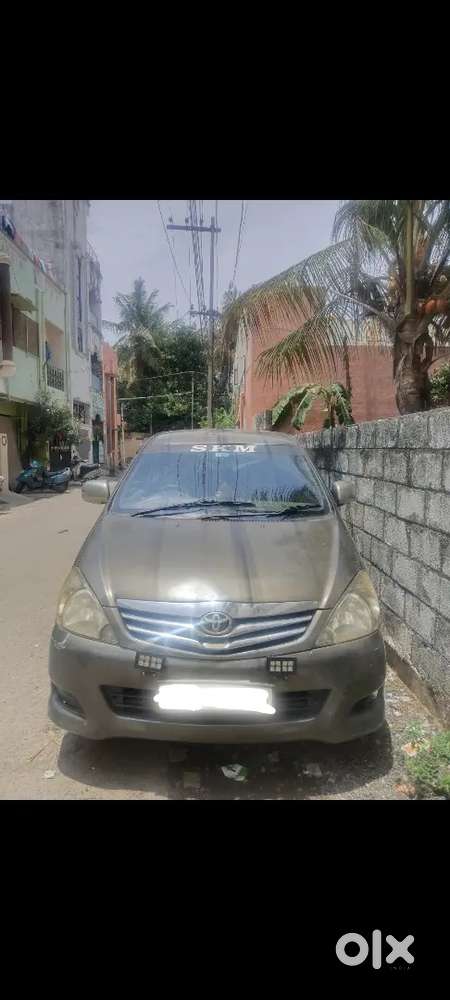 Toyota Innova 2011 Diesel 7 Str