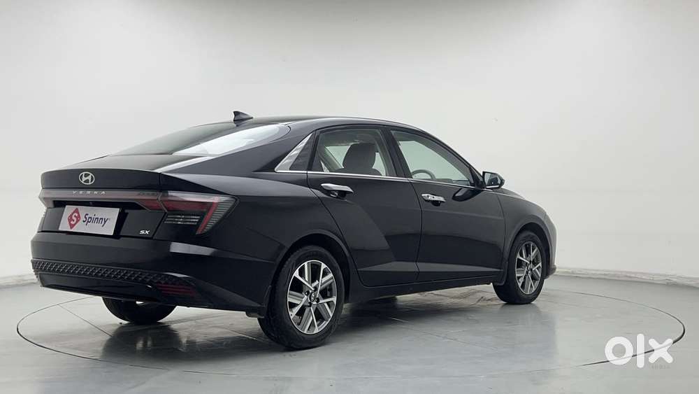 Hyundai Verna 1.5 Sx Petrol Mt, 2024, Petrol