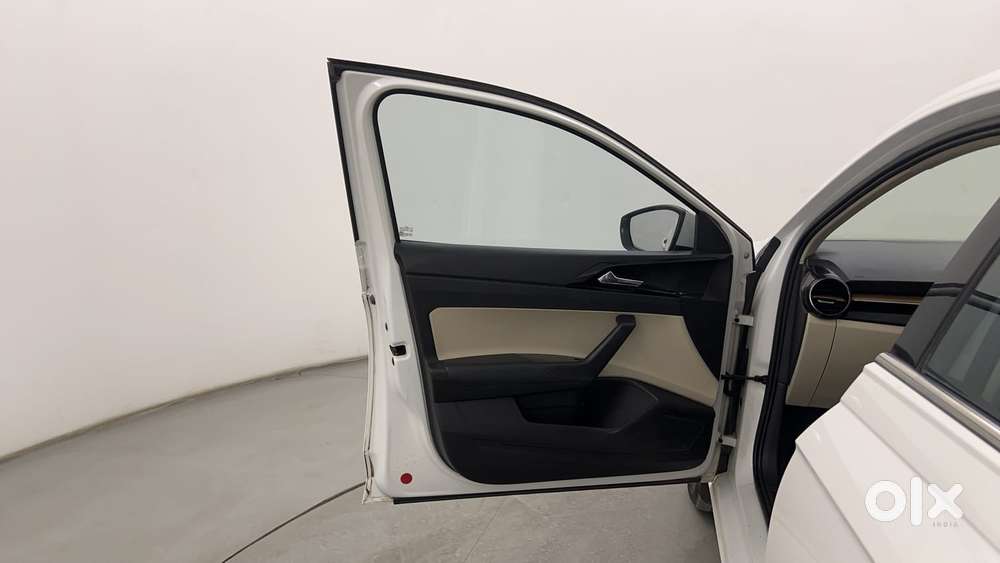 Skoda Slavia Style 1.5l Tsi Dsg, 2022, Petrol