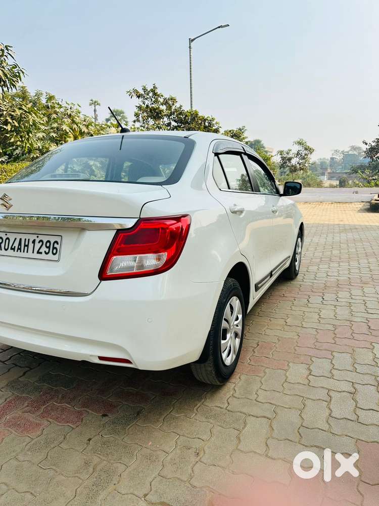 Maruti Suzuki Swift Dzire Vxi Optional, 2020, Petrol