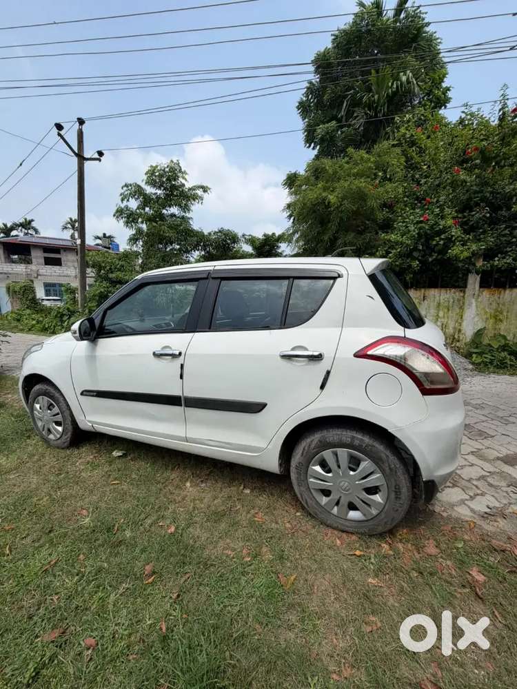 Maruti Suzuki Swift Vxi 2015