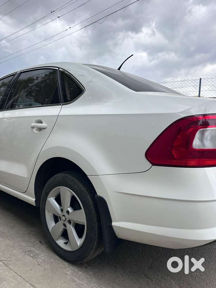 Skoda Rapid 1.6 Mpi Style, 2016, Petrol