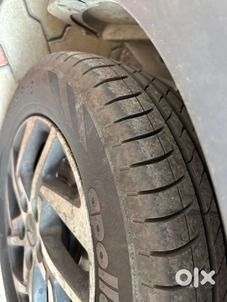Mahindra 300 Top Model