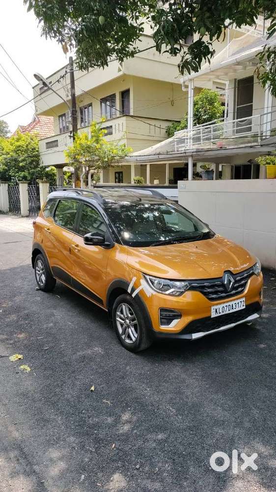 Renault Triber Rxz, 2023, Petrol