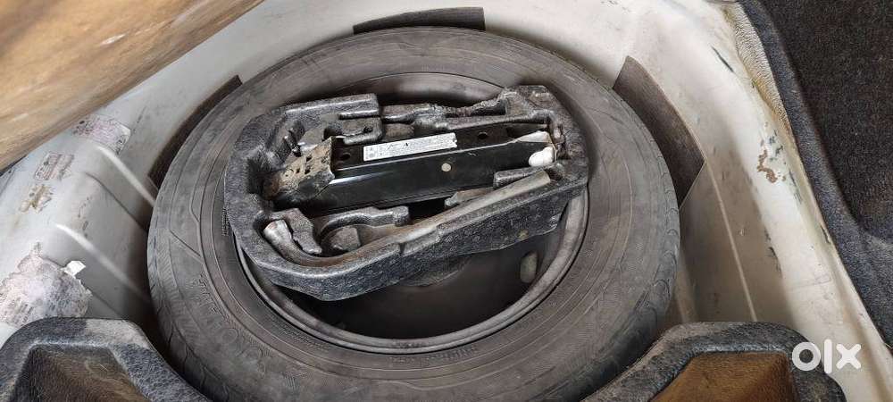 Volkswagen Vento 2010-2013 Petrol Trendline, 2011, Petrol