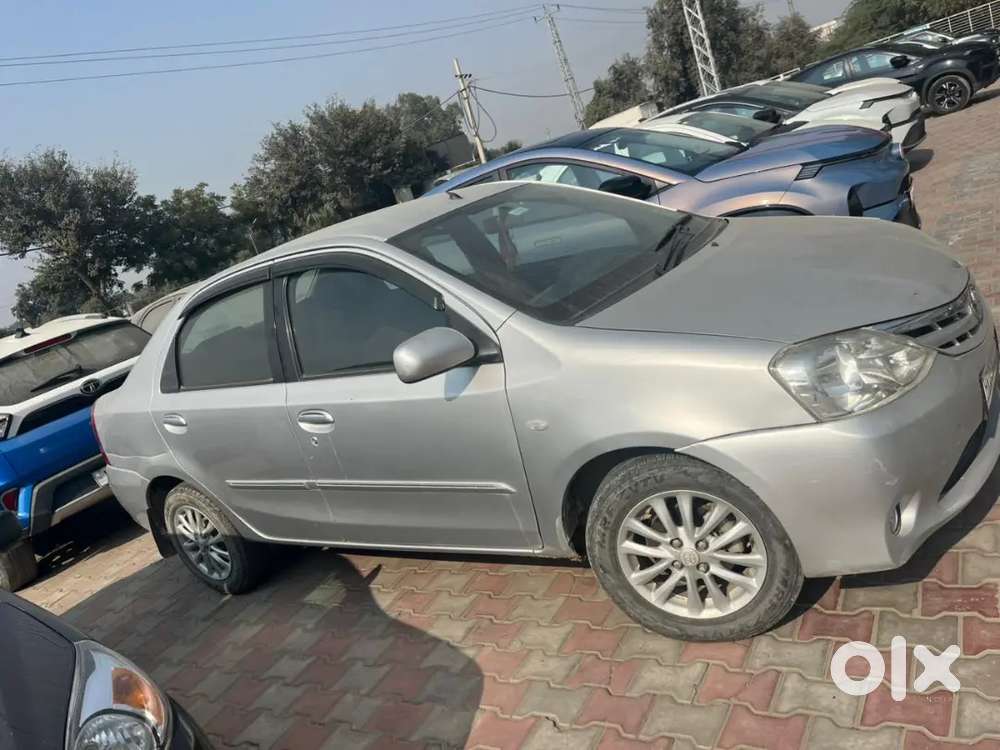 Toyota Etios 1.5 Vx 2011 Car