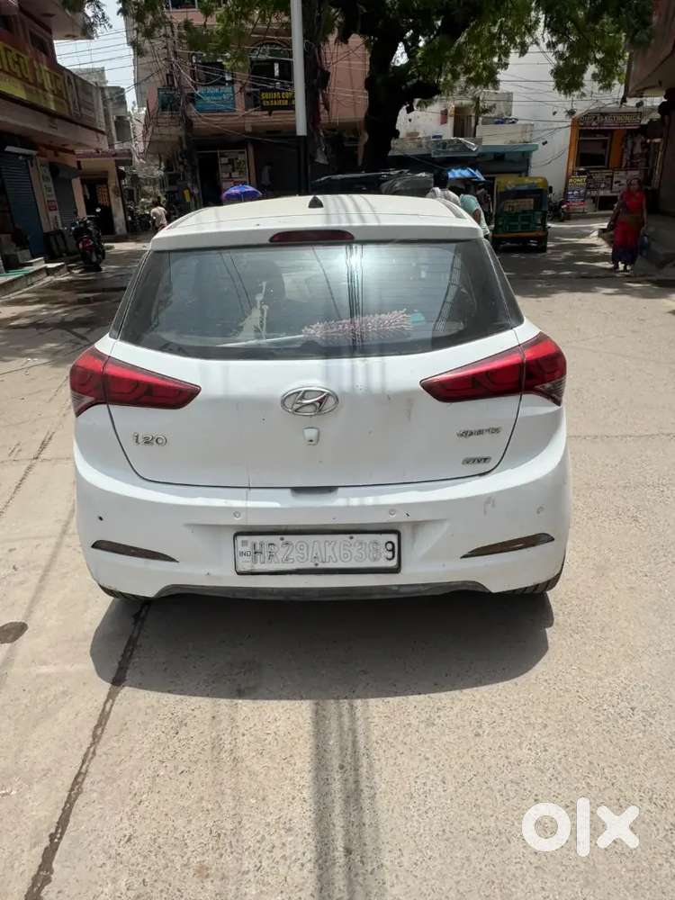 Hyundai I20 Sportz 2015 Km Driven
