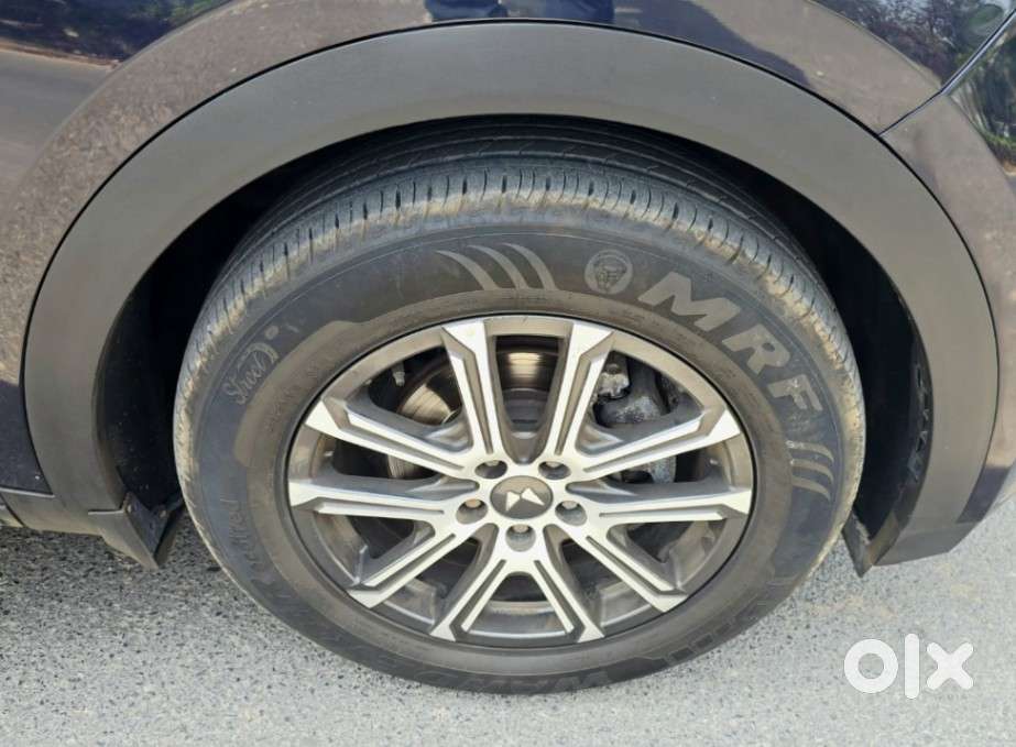 Mahindra Xuv700 2.0 Ax 7 Petrol At Luxury Pack Str, 2024, Petrol