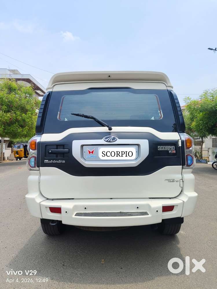 Mahindra Scorpio S10, 2015, Diesel