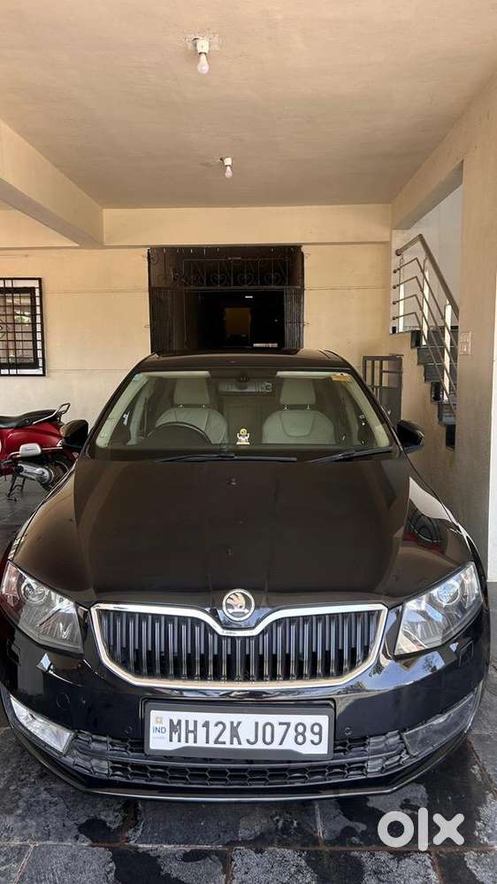 Skoda Octavia 2014 Diesel Well Maintained Spinny Cars24 Stay Away