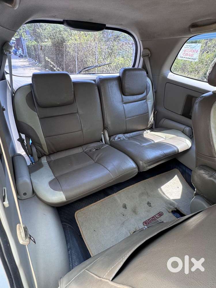 Toyota Innova 2.5 Gx 7 Seater Bs Iv, 2010, Diesel