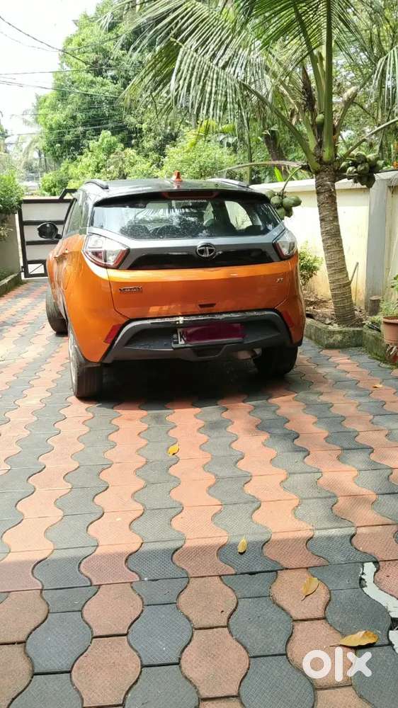 Tata Nexon Revotron Xt 2018