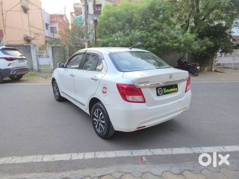 Maruti Suzuki Dzire 1.2 Vxi, 2023, Petrol