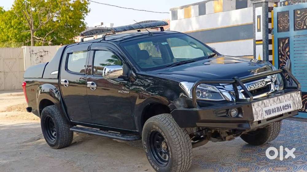 2018 Isuzu D-max V-cross 4x4 Diesel | Fire-damaged | Parts Available