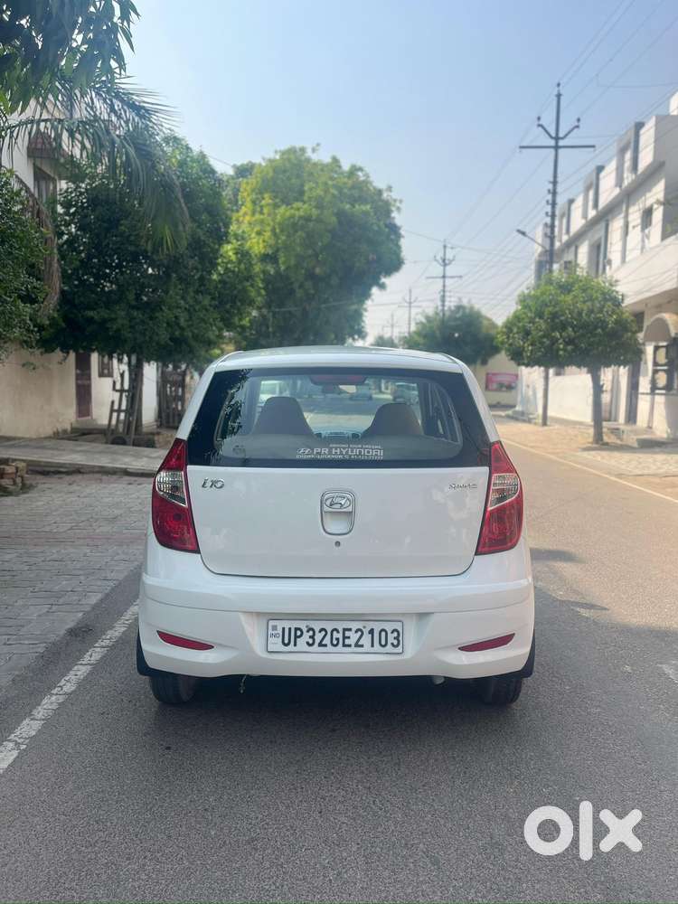 Hyundai I10 Sportz, 2015, Petrol
