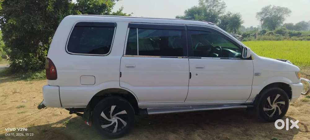 Chevrolet Tavera, 2012, Diesel