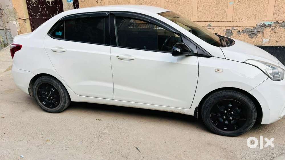 Hyundai Xcent 2018 Cng Well Maintained