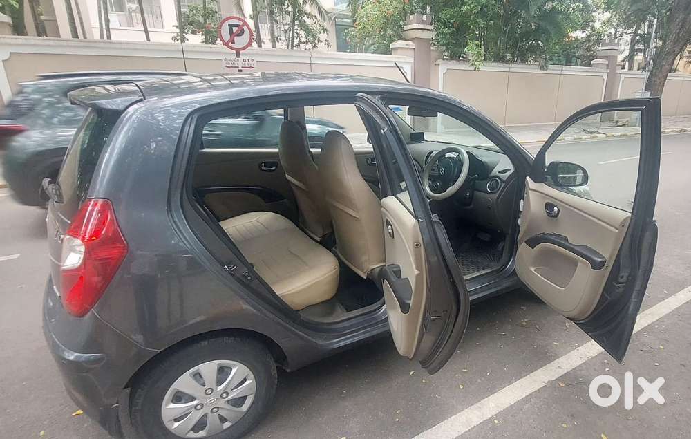 Hyundai I10 Sportz At, 2011, Petrol