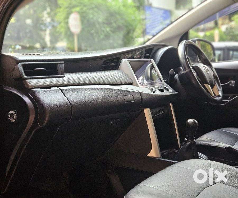 Toyota Innova Crysta 2.4 Gx Mt 8s, 2017, Diesel
