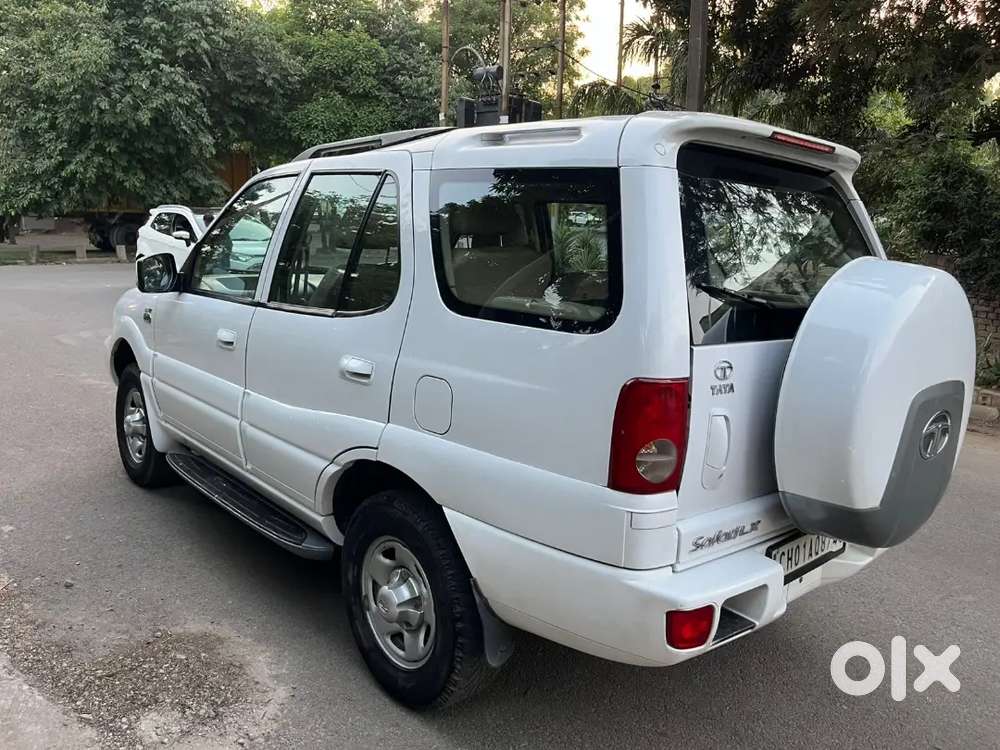 Tata Safari 2013 Diesel 92009 Km Driven