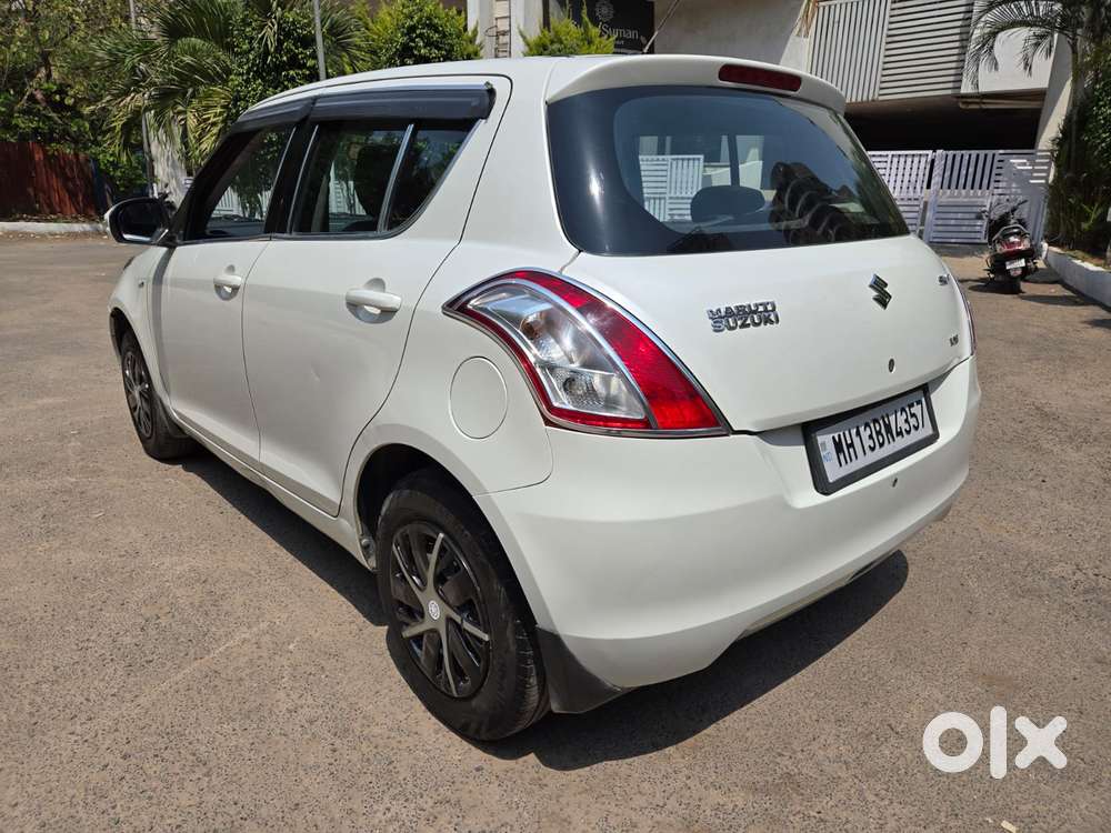 Maruti Suzuki Swift Vxi + Manual, 2015, Cng & Hybrids