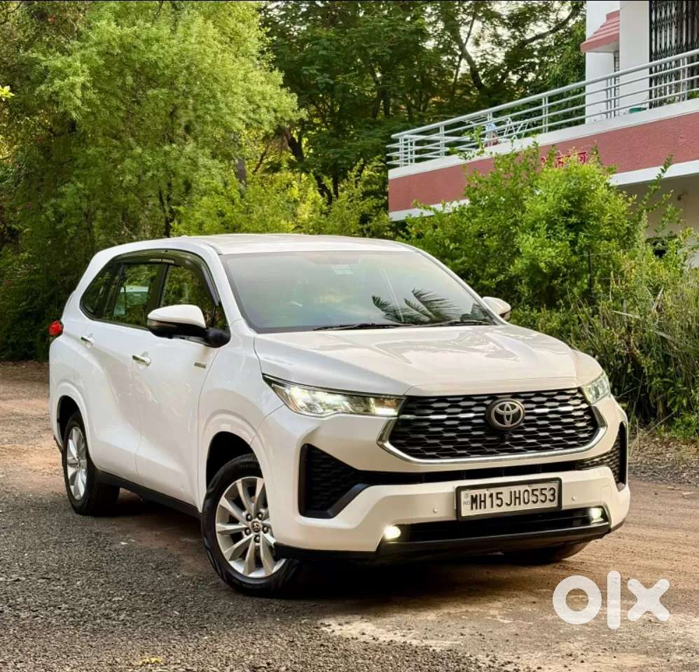 Toyota Innova Hycross 2.0 Vx Hybrid 7 Str, 2023, Petrol